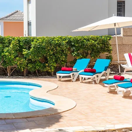 Вилла Beautiful Anna With Heated Pool Адехе